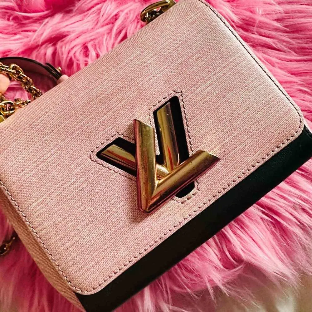 Louis Vuitton Twist Pink Canvas Leather Fair - Inside View