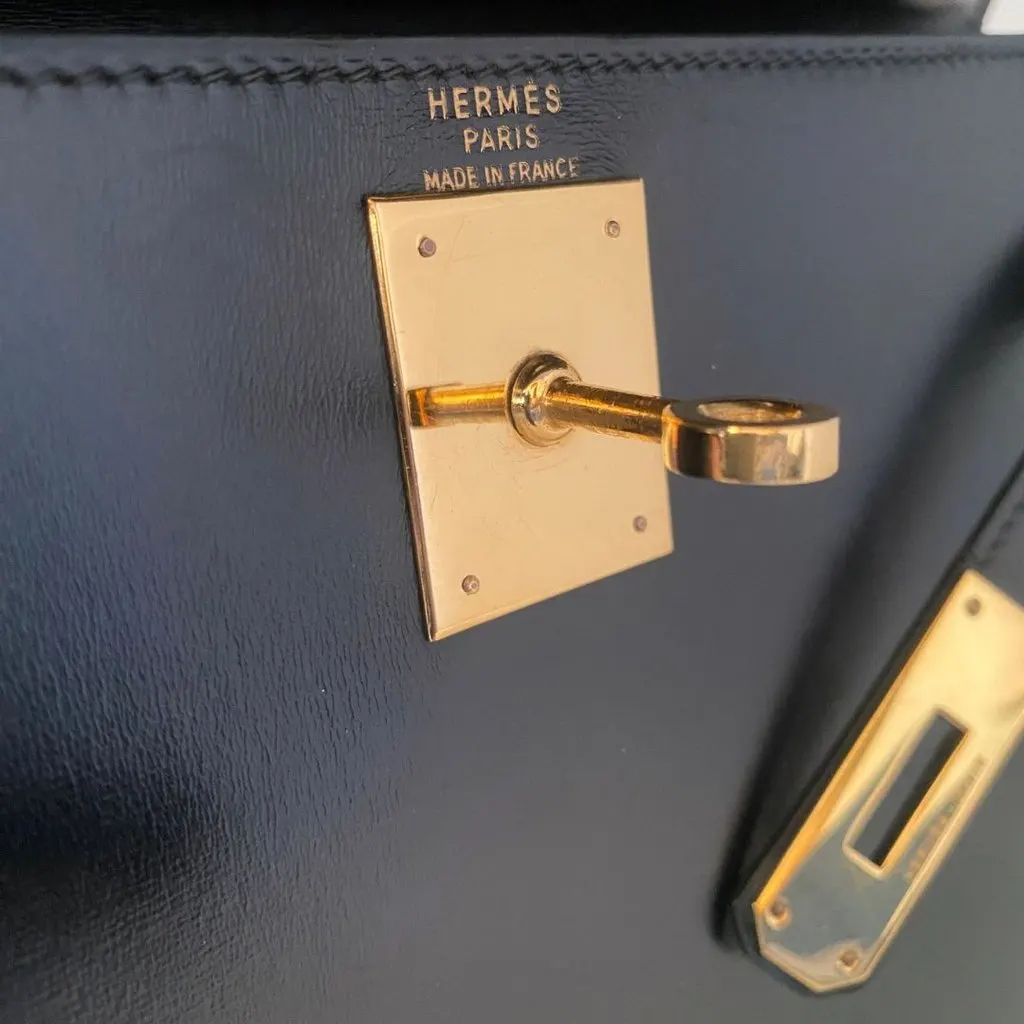 Hermès Kelly 28 Sellier Black Box Calf Gold Hardware Black Leather Good - Box View