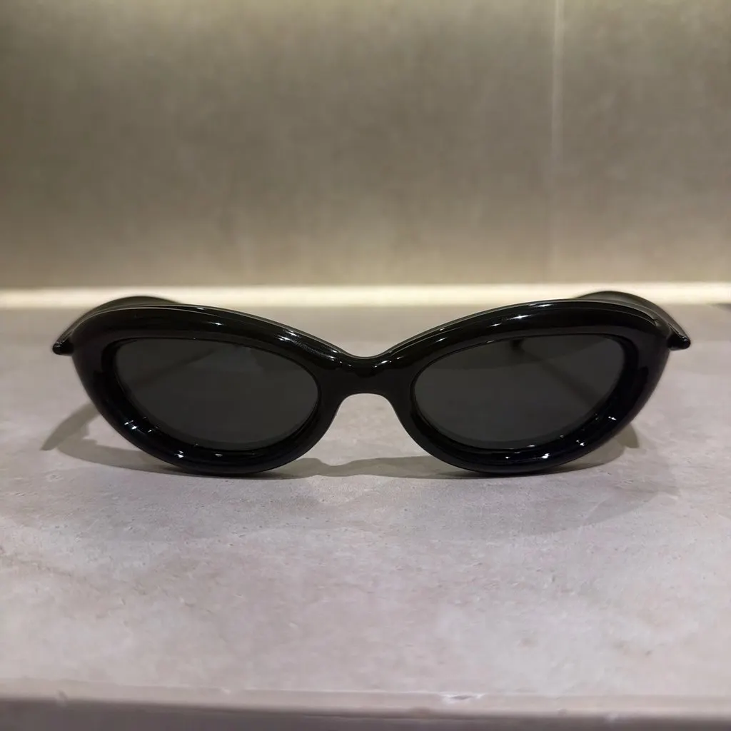 Bottega Veneta Sardine Oval Sunglasses Black Never worn - Box View