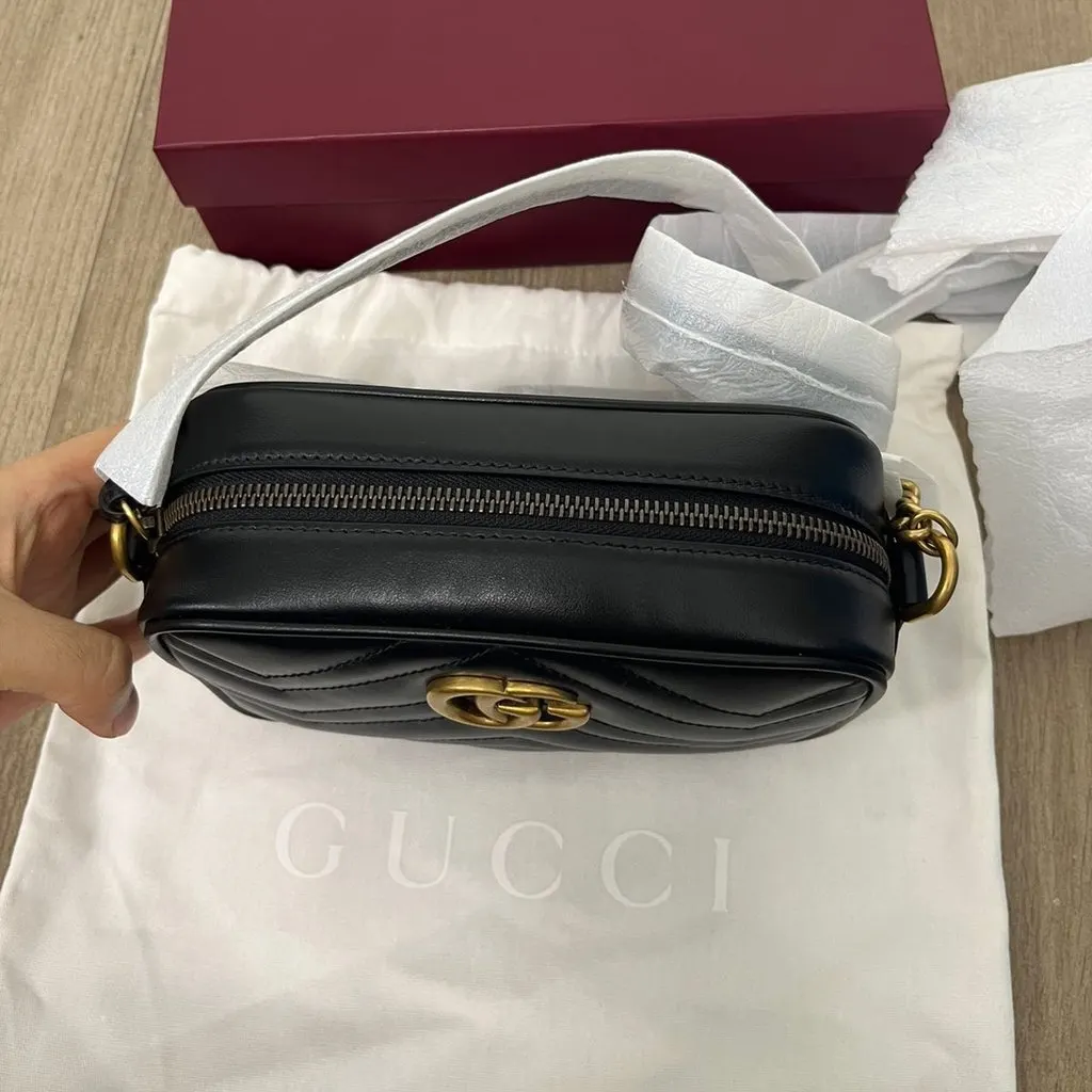 Gucci GG Marmont Mini Camera Bag Black Leather Never worn - Inside View