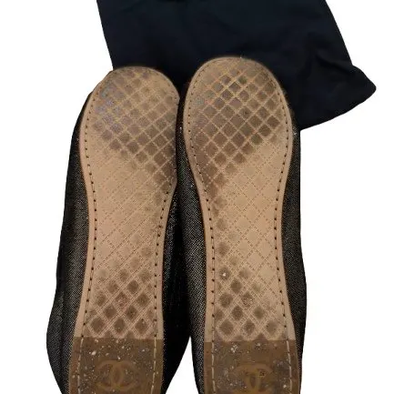 Chanel Chanel Black Metallic Fabric Ballet Flats Black Canvas Good - Model View