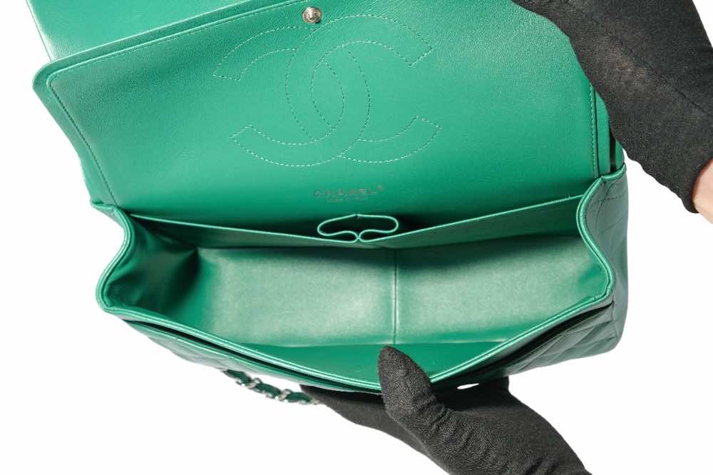 Chanel Classic Jumbo Double Flap Bag - Image 11