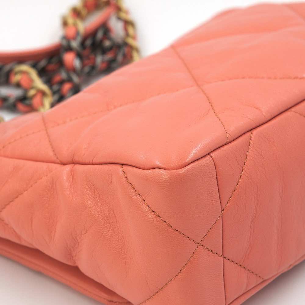 Chanel  19 Flap Bag - Image 10