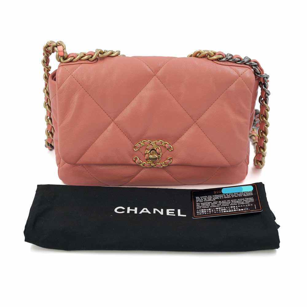 Chanel  19 Flap Bag - Image 14