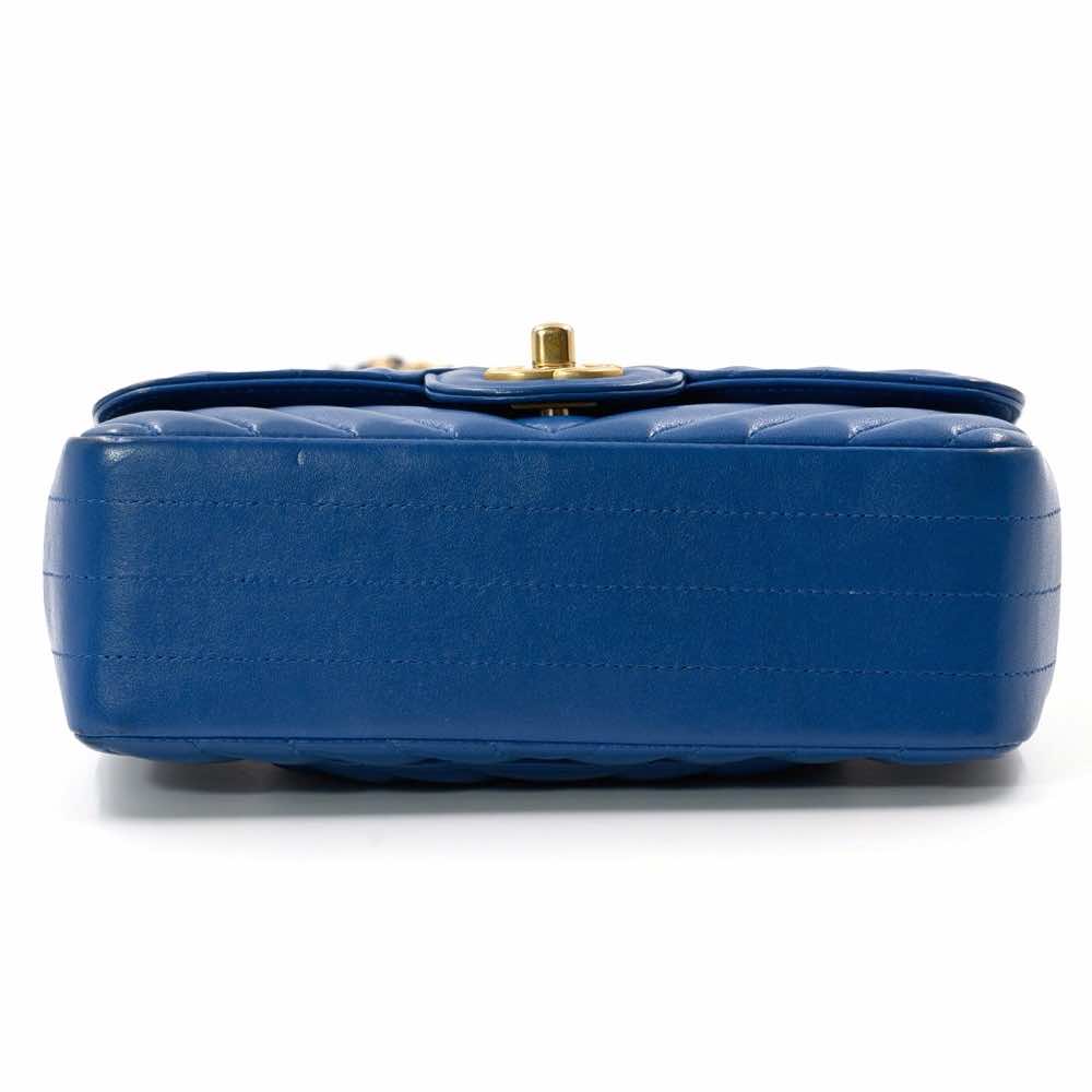 Chanel Flap Bag - Image 12