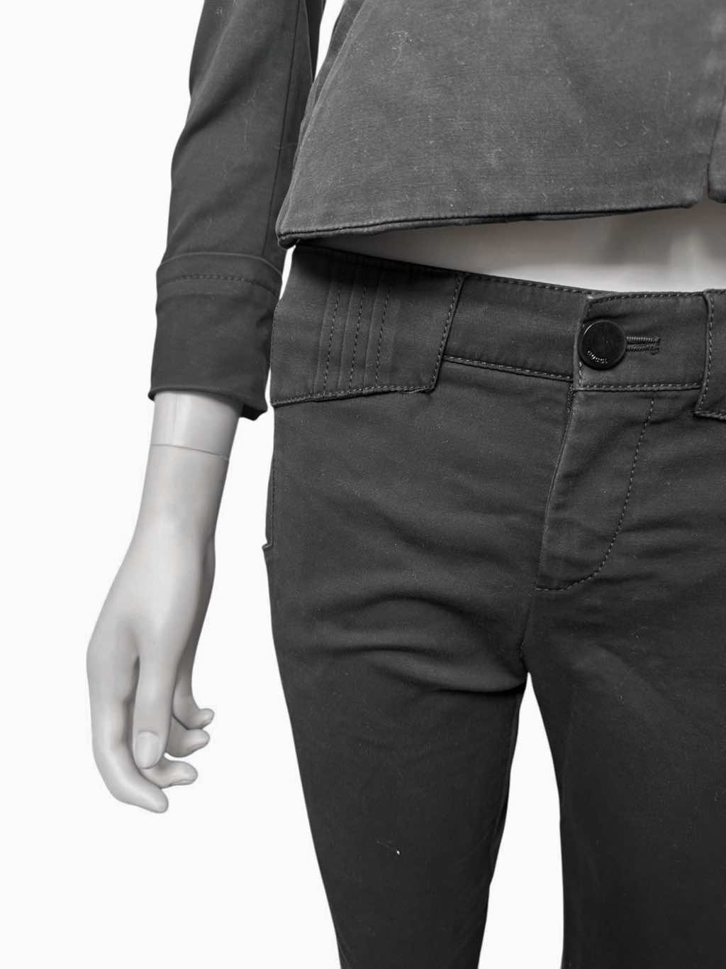 Gucci Layered Button Black Suit - Image 10