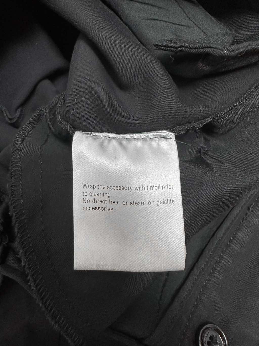 Gucci Layered Button Black Suit - Image 13