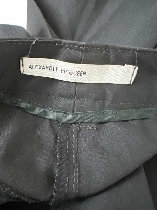 Alexander Mcqueen Glittered Flower black Pants - Side view