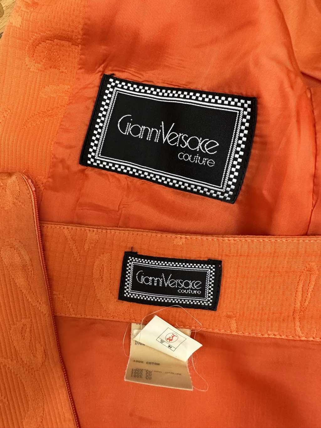 Gianfranco Ferré Orange Letter Pattern Tailleur - Image 12