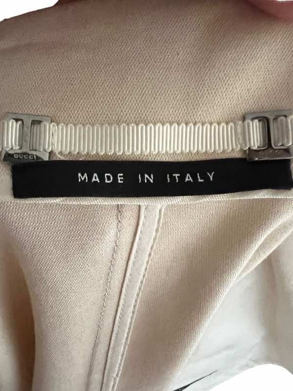 Gucci Multipocket White Coat - Image 14