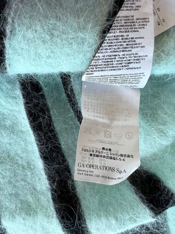 Giorgio Armani Fuzzy Sweater - Detail 1