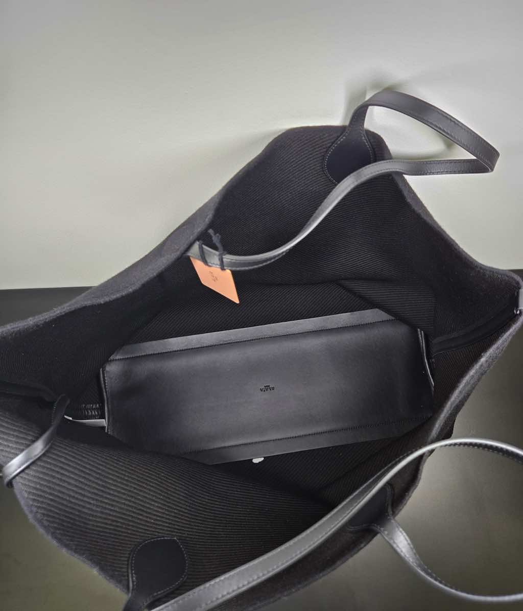 Alaïa Jacquard-knit tote - Side view