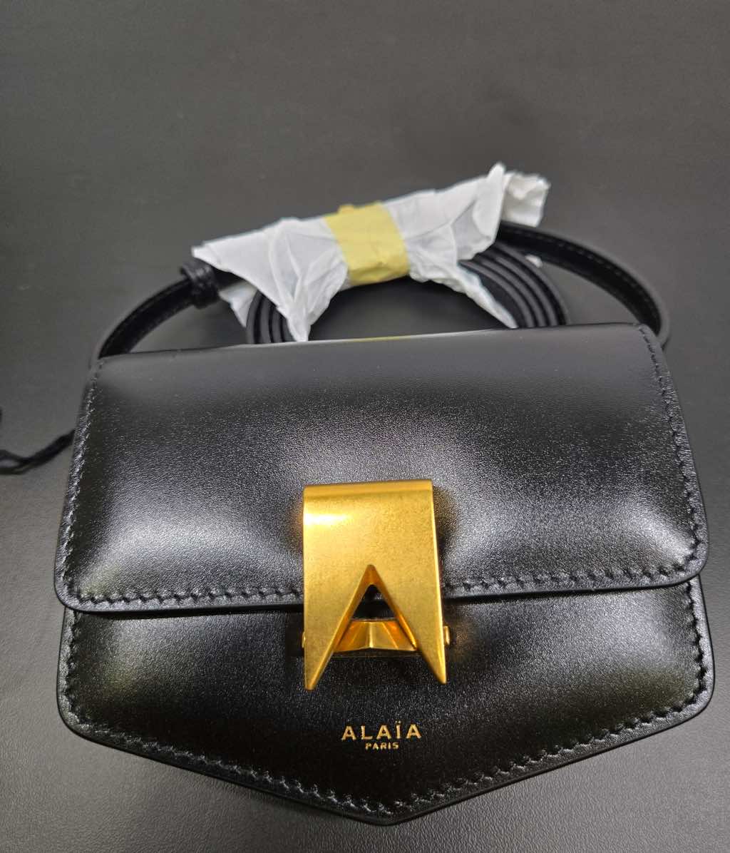 Alaïa Le Papa Mini leather shoulder bag - Detail 1