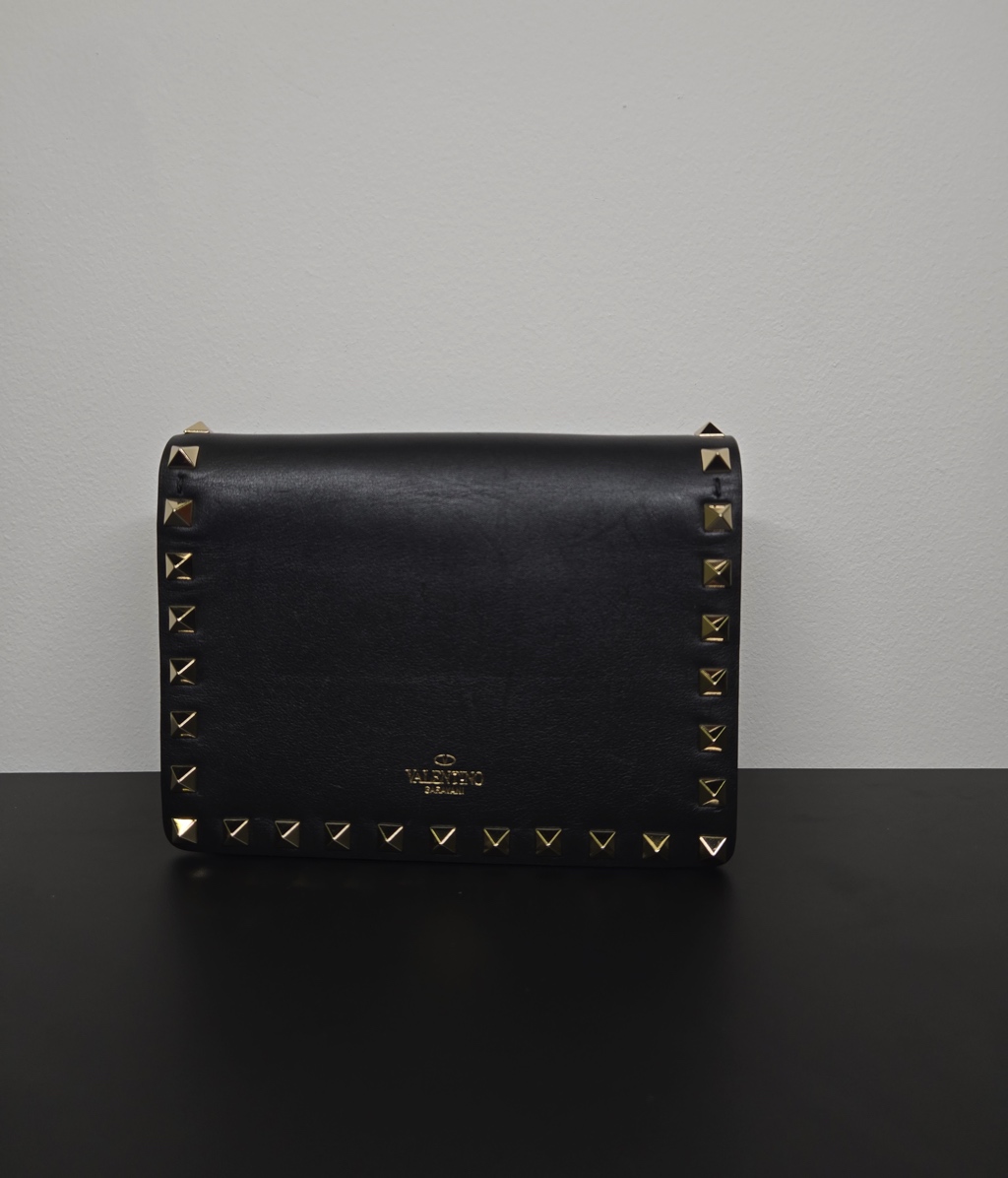 Valentino Garavani Leather Rockstud Chain Pouch - 4