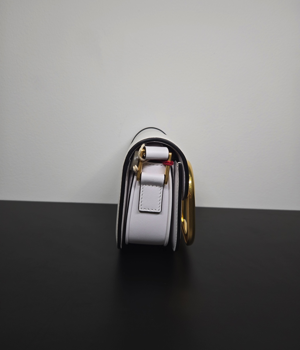 Valentino Garavani White Leather Supervee Shoulder Bag - Back view