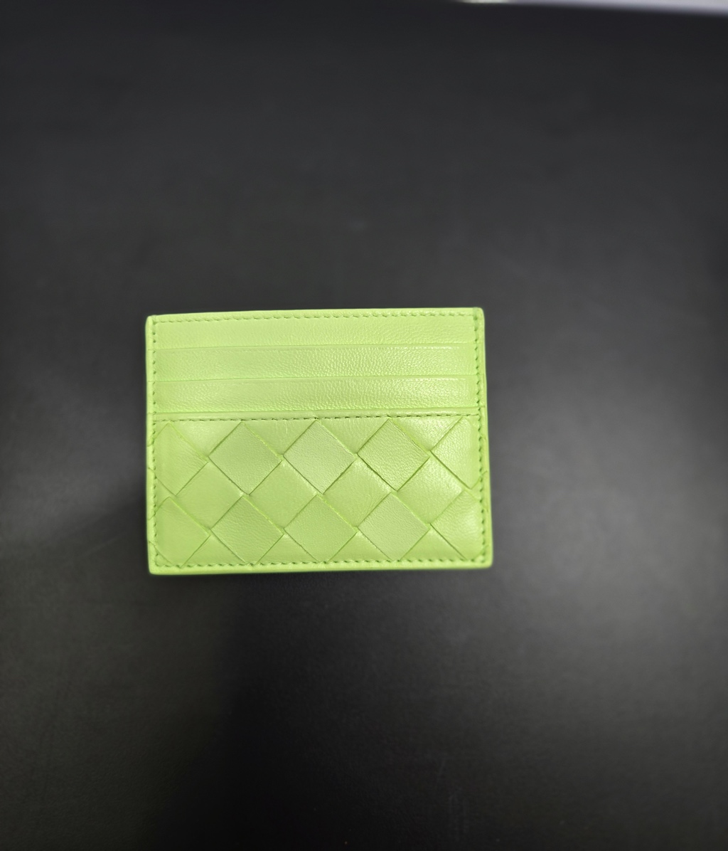 Bottega Veneta Credit Card Case in Intrecciato Leather - Back view