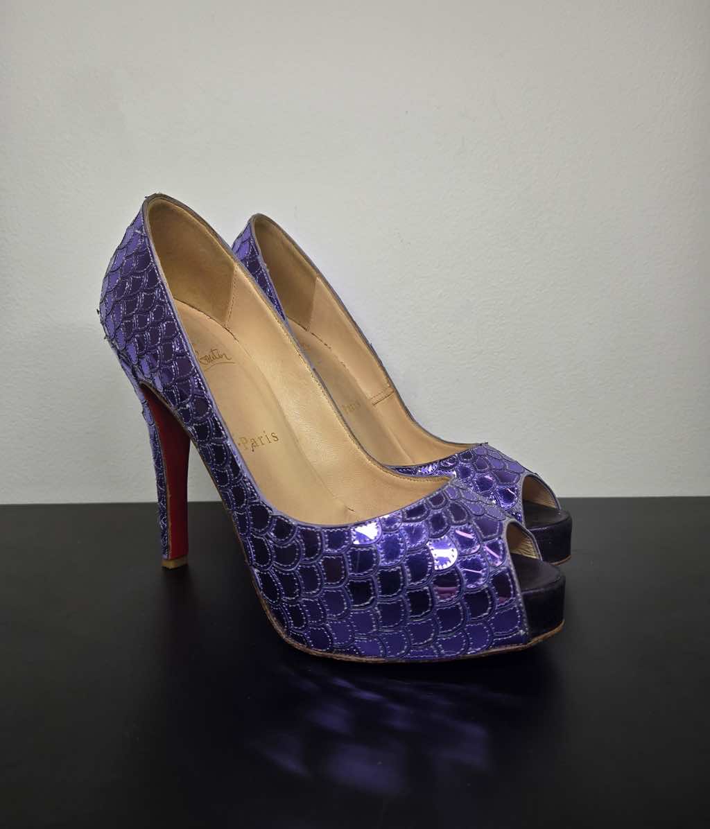 Christian Louboutin Peep Toe Platform Pumps - Image 6