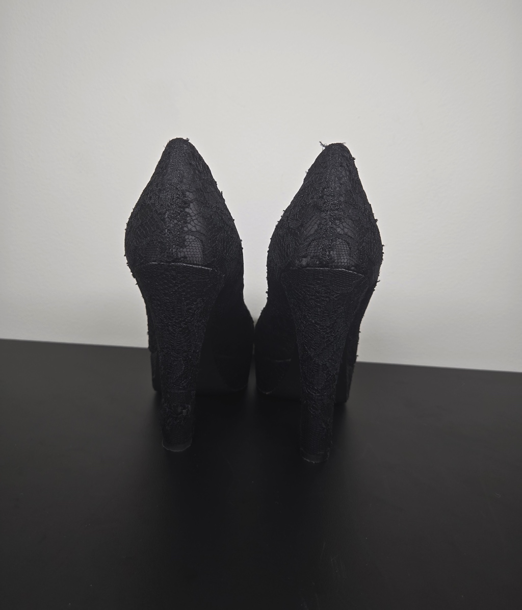Dolce & Gabbana Black Lace Platform Pumps - 4