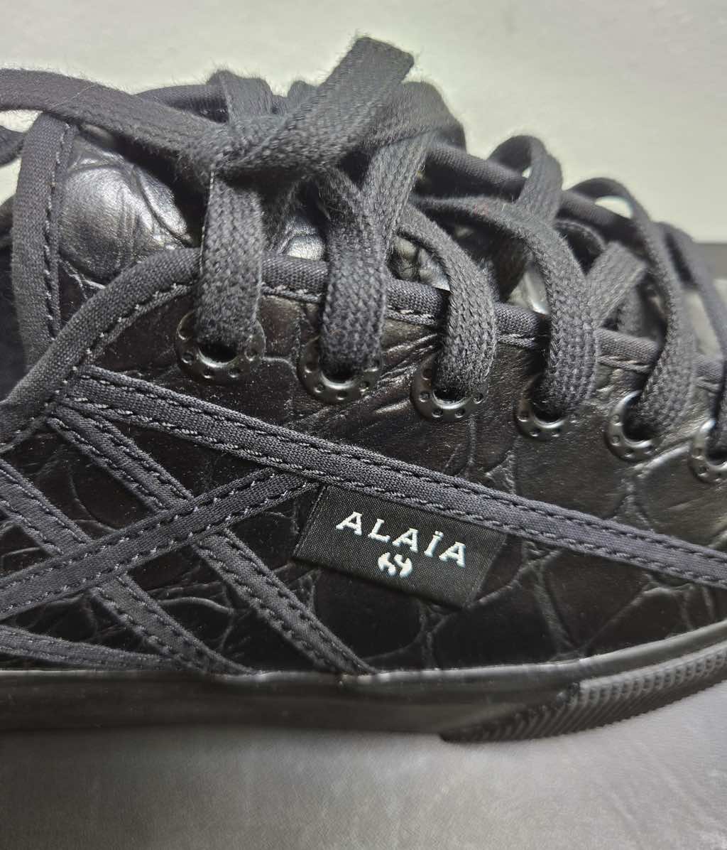 Alaïa Sneakers collaboration with Superga - Image 11