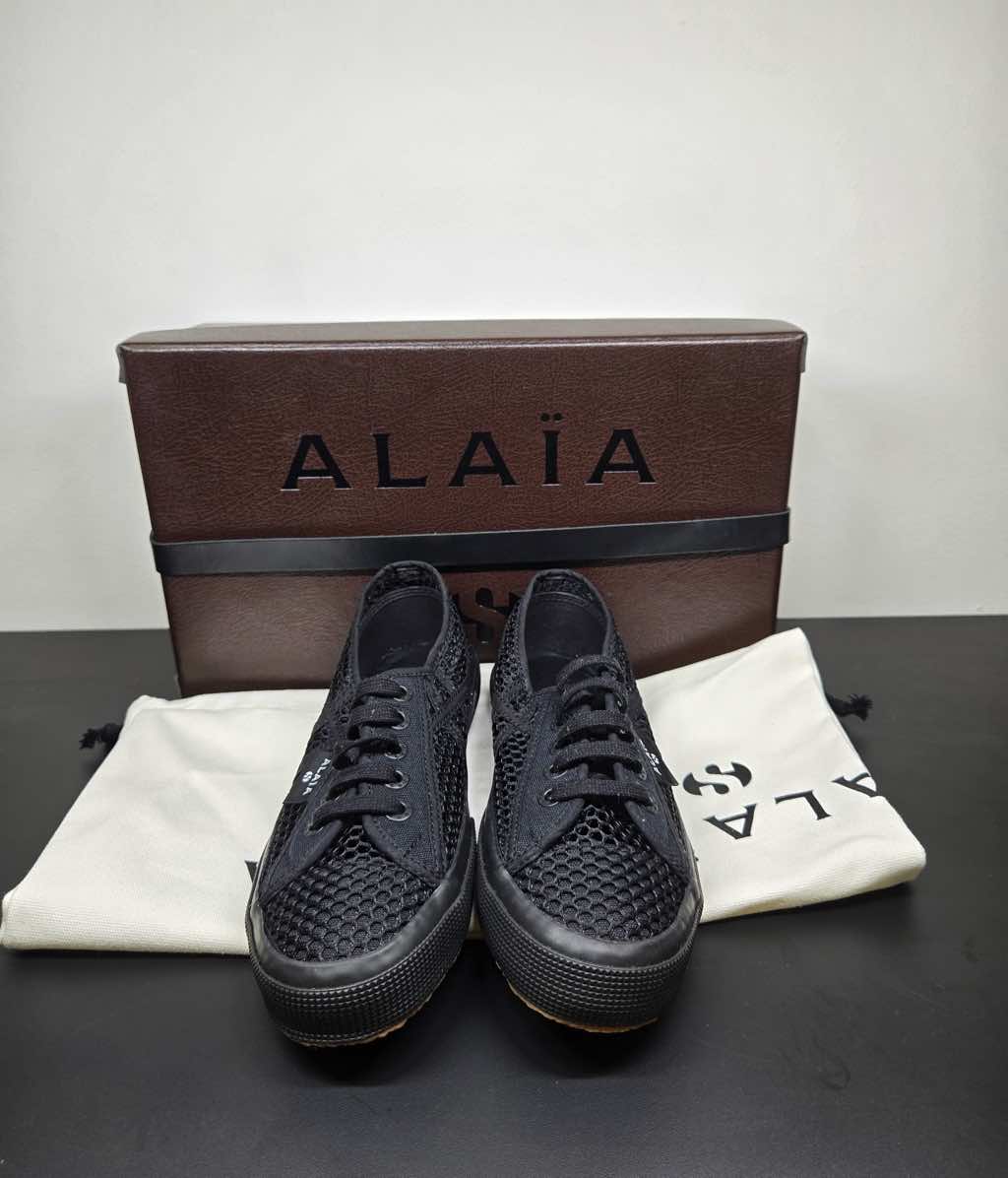 Alaïa Sneakers collaboration with Superga - Detail 2