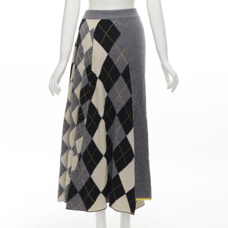 Pringle Of Scotland Grey Argyle Skirt Set - Image 10