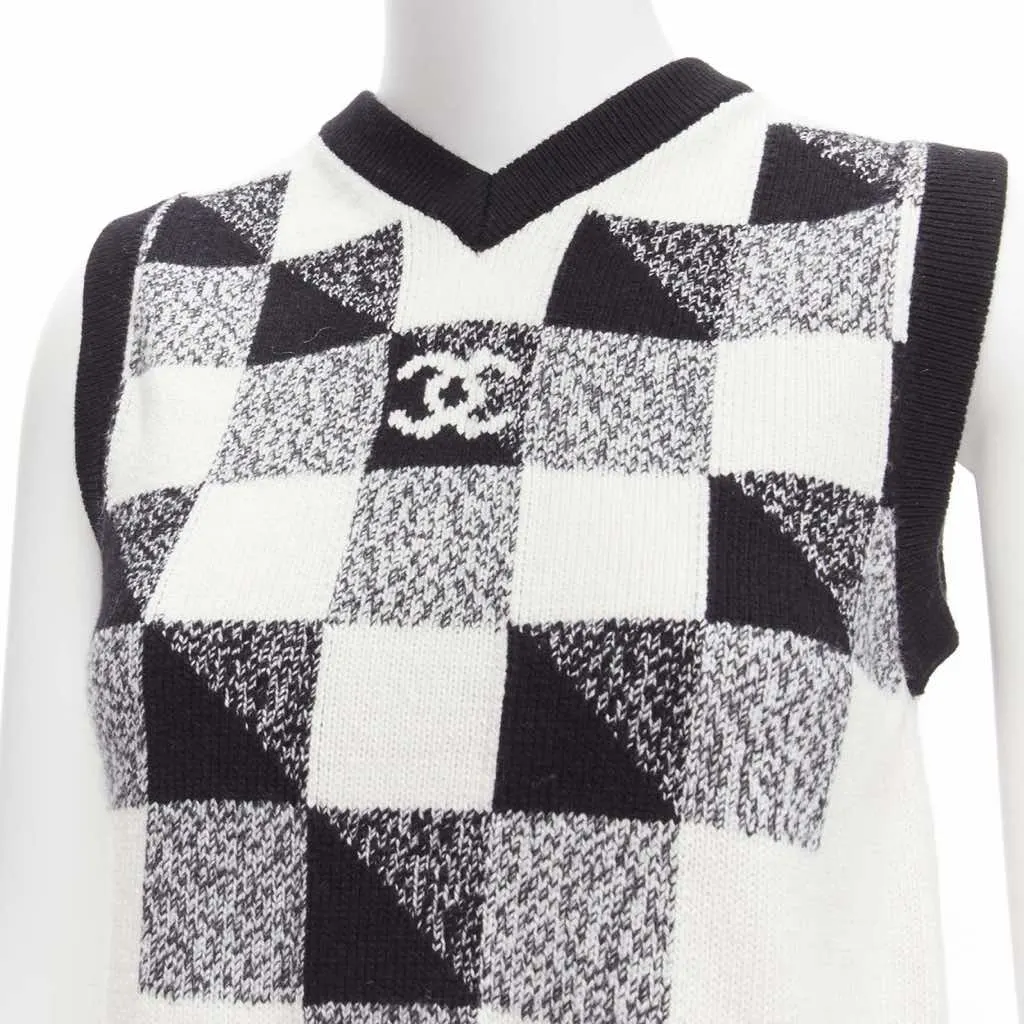 Chanel Check CC Sweater Vest Black Cashmere Never worn - Back View