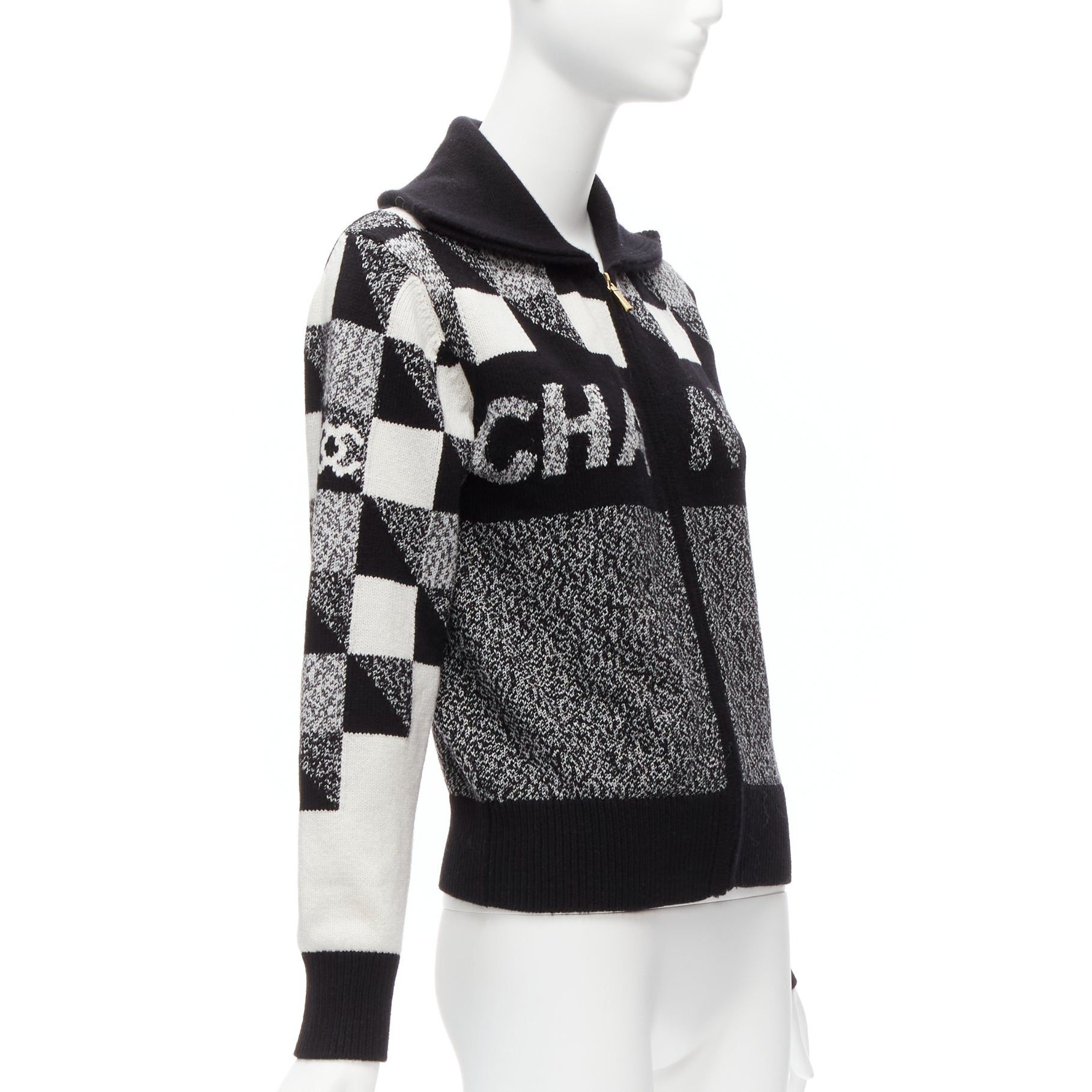 Chanel Graphic CC Cardigan - 4