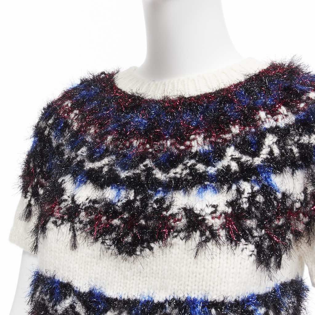 Chanel CC Cropped Sweater - Detail 2