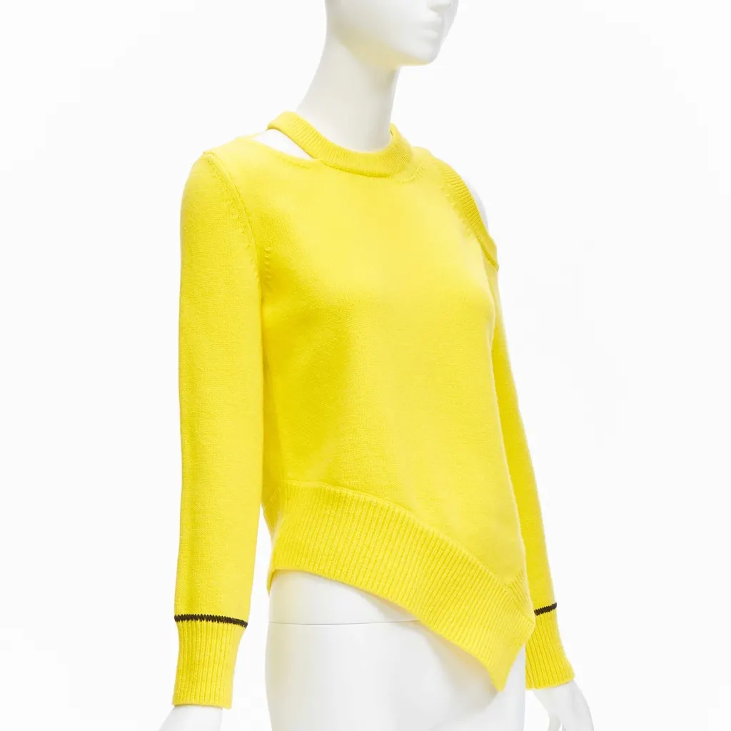 Alexander McQueen Asymmetric Cold Sweater Yellow Wool Never worn - Inside View