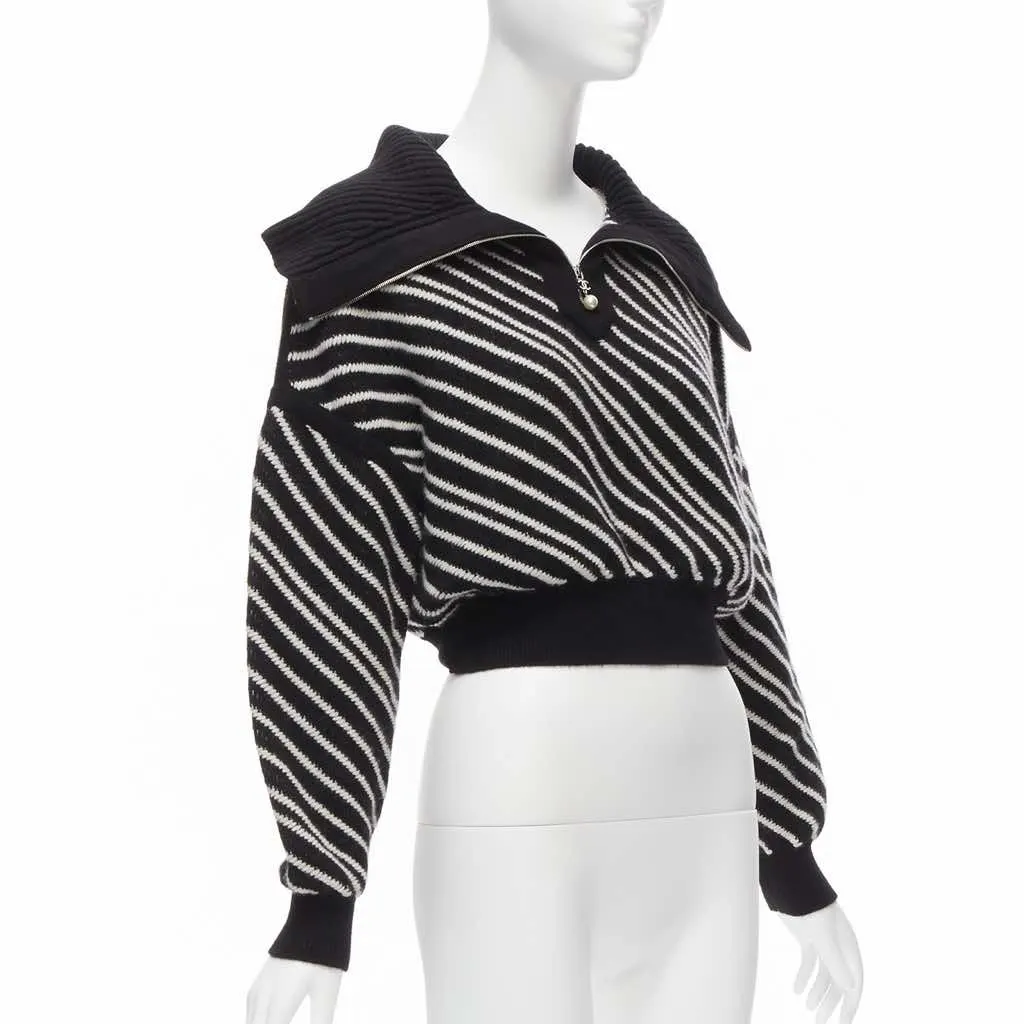 Chanel Stripe CC Sweater Black Cashmere Never worn - Inside View