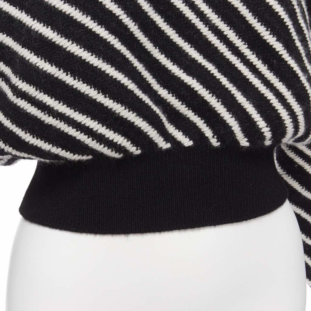 Chanel Stripe CC Sweater - Detail 2