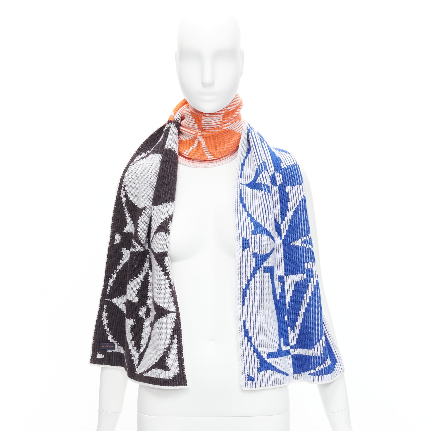 Louis Vuitton Flower Scarf - Image 10