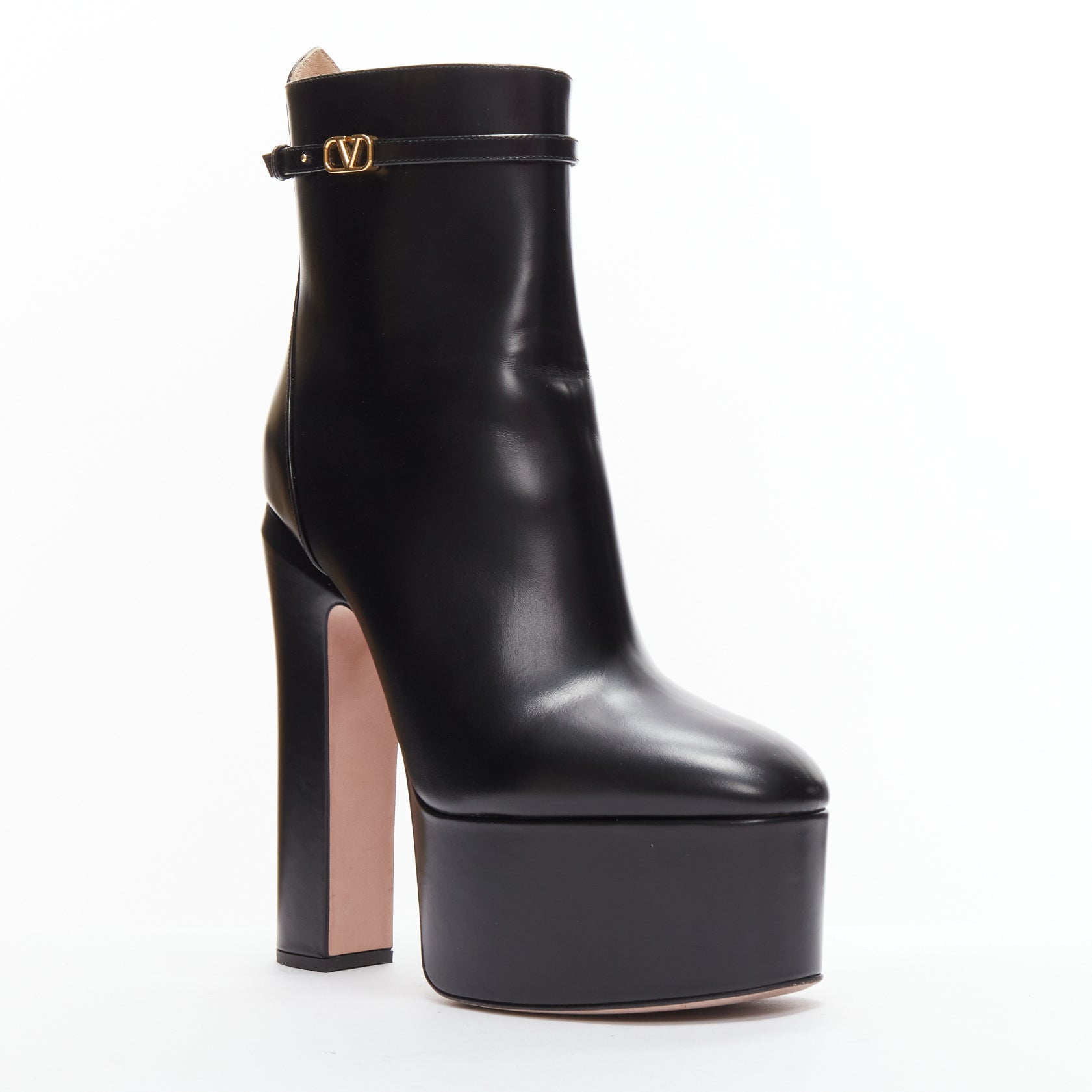 Valentino Garavani Tan-Go 155 - Back view