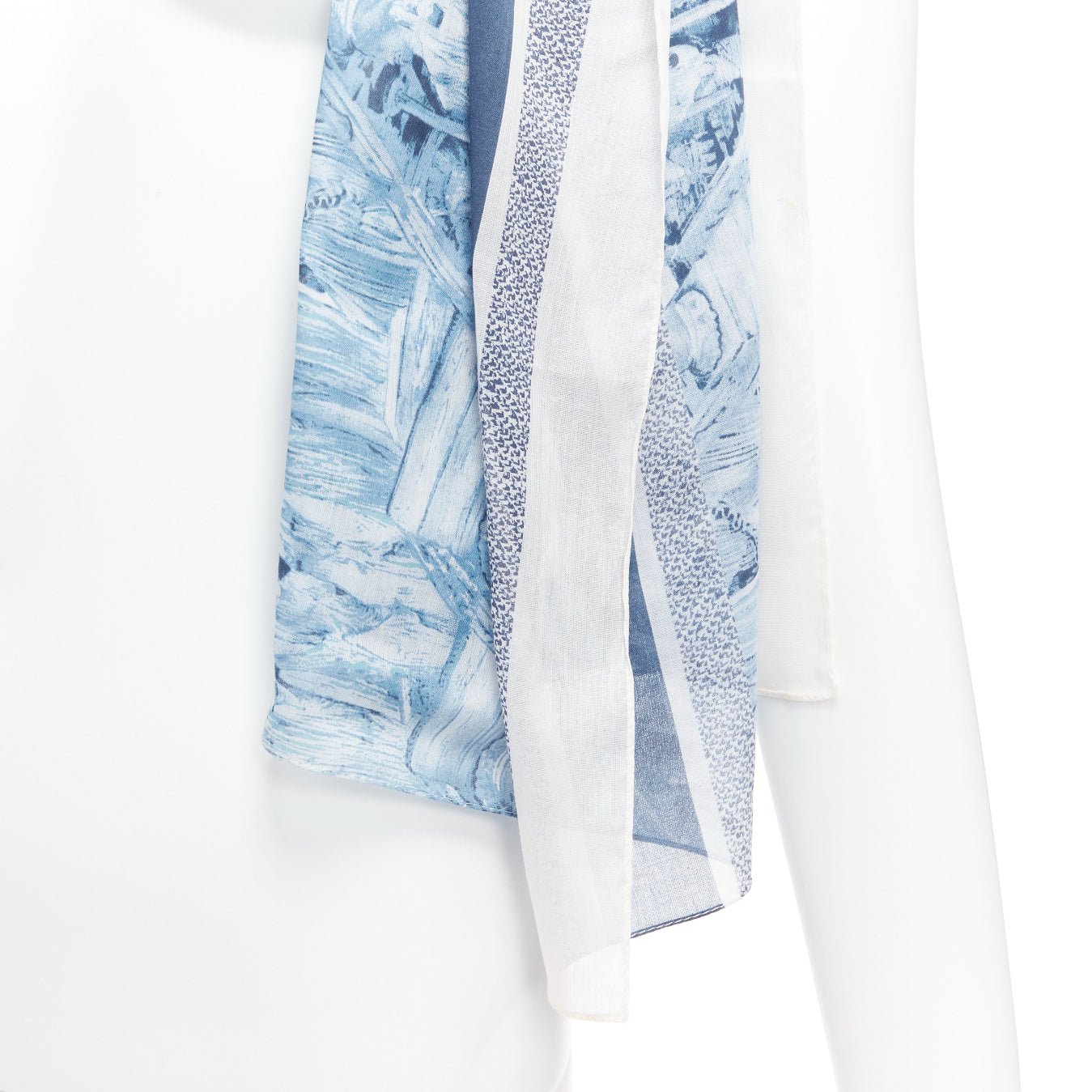 Dior Statues Print Scarf - Detail 2