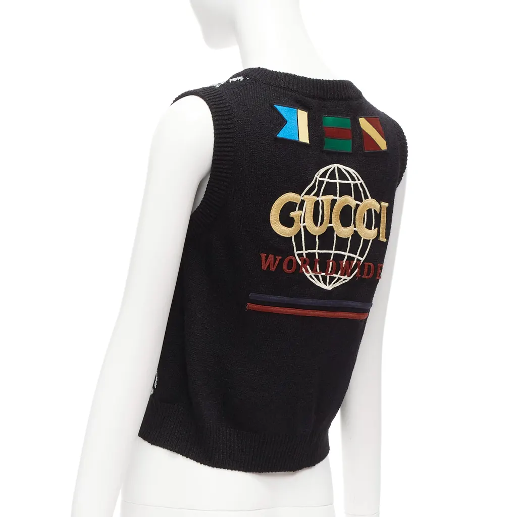 Gucci Argyle Sweater Vest Black Viscose Never worn - Box View