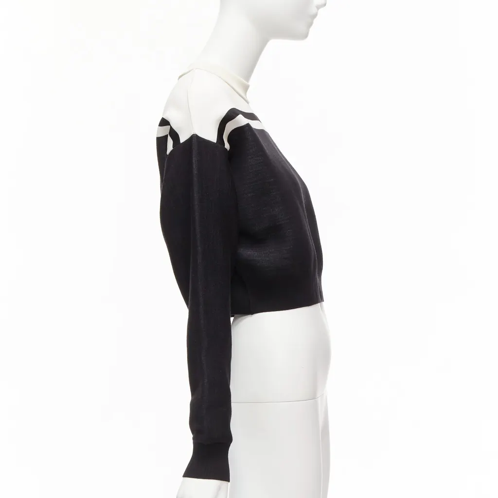Louis Vuitton Floral Cropped Sweater Black Polyamide Never worn, with tag - Model View