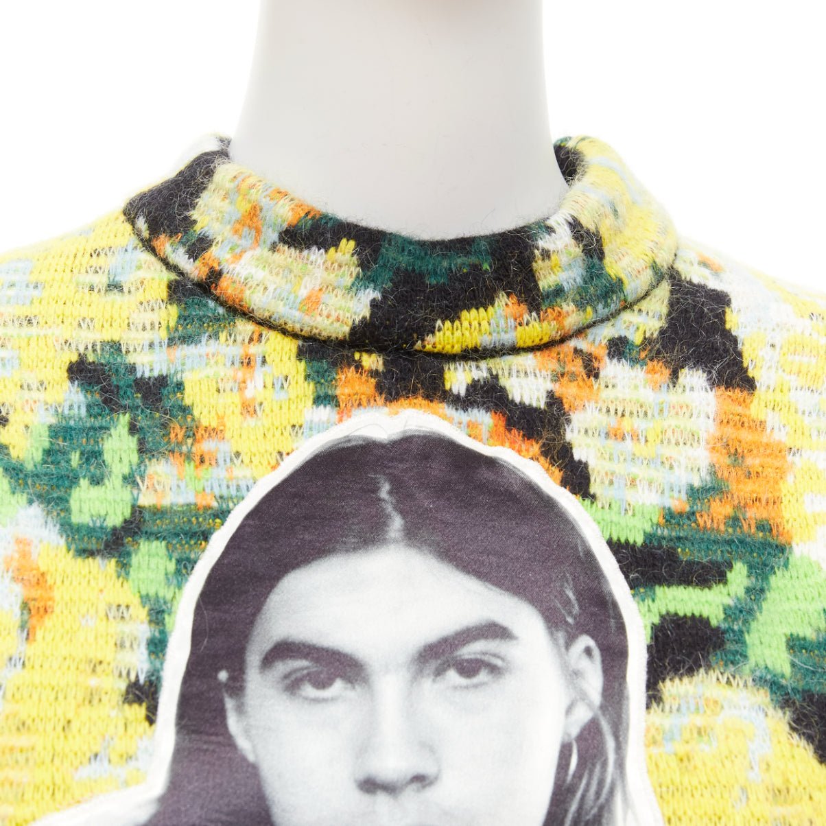 Louis Vuitton Floral Portrait Sweater - Detail 2