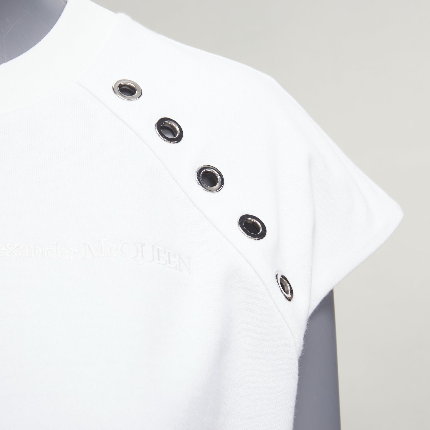 Alexander Mcqueen Eyelet Studded Top - Detail 2