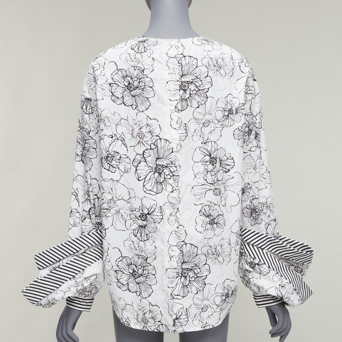 Silviatcherassi Jessica - Side view