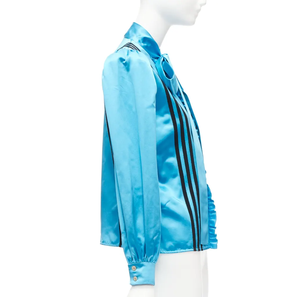 Gucci 3 Stripe Blouse Blue Silk Very good - Model View