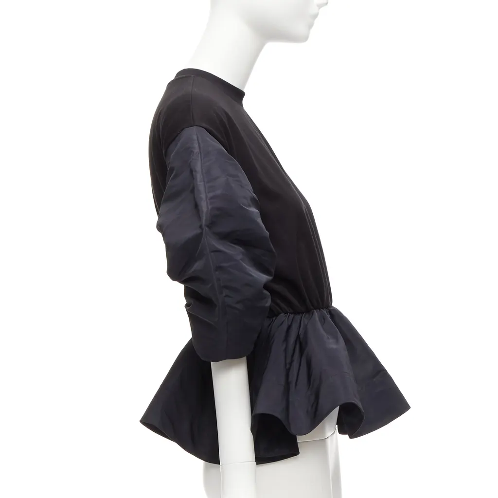 Alexander McQueen Round Puff Top Black Cotton Never worn - Model View