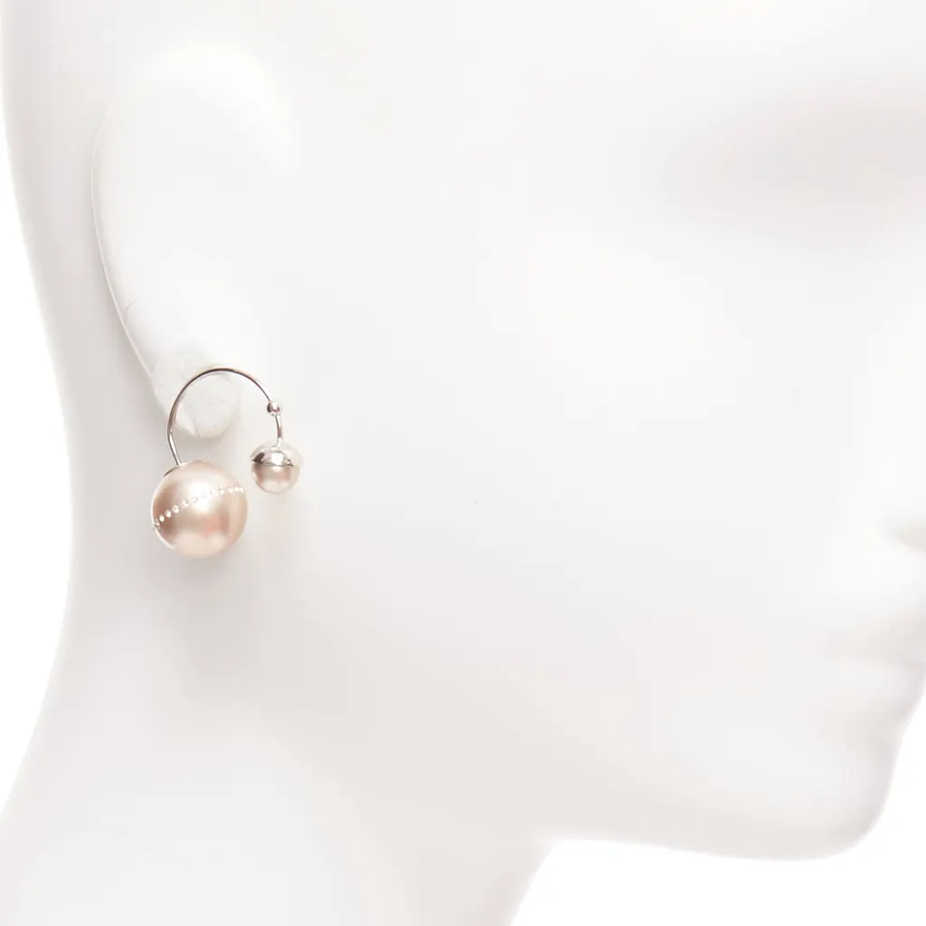Dior Pink Pearl Earrings Pink Pearl Never worn - Back View