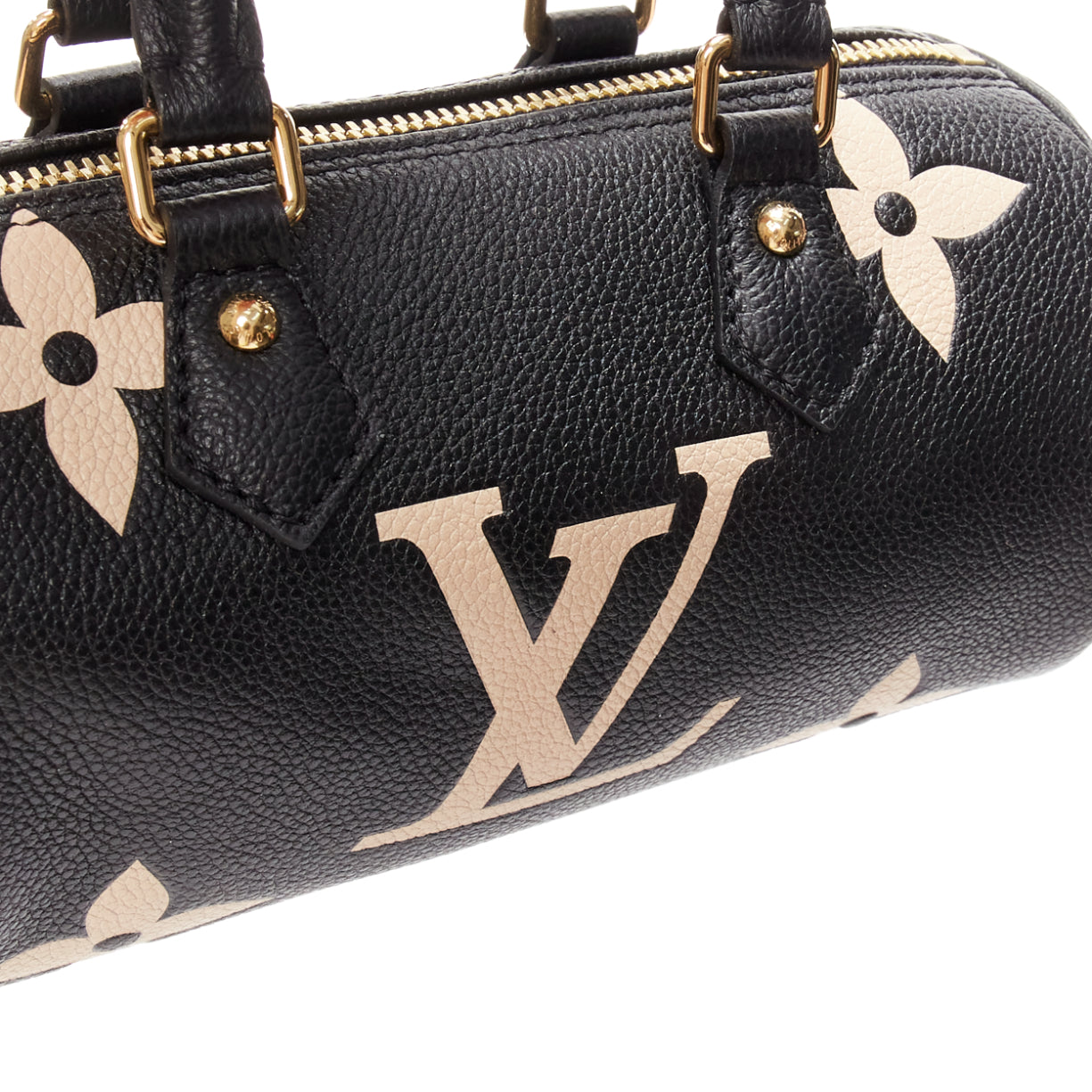 Louis Vuitton Monogram Giant Empreinte Papillon BB - Detail 1