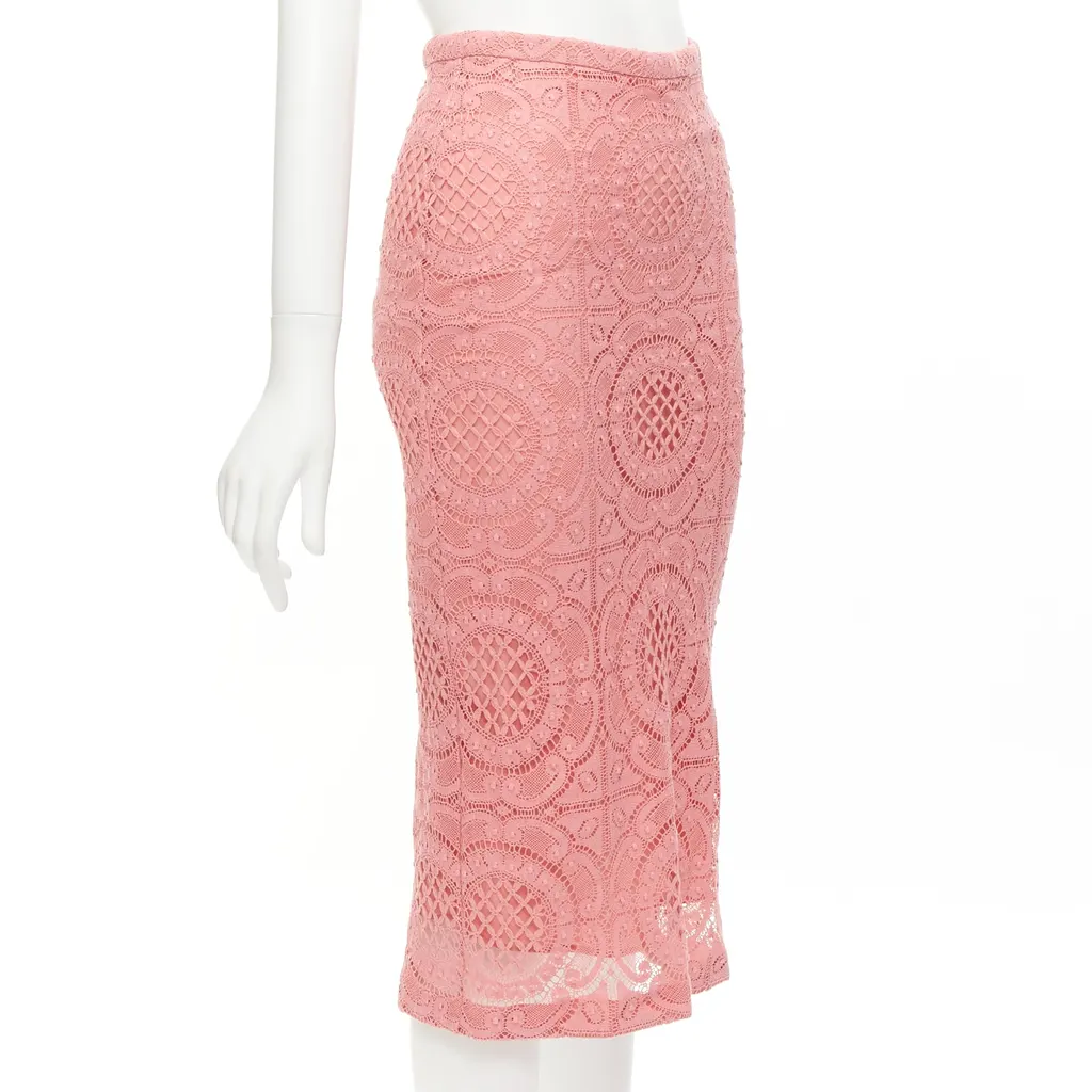 Burberry Floral Lace Skirt Pink Cotton Never worn - Inside View