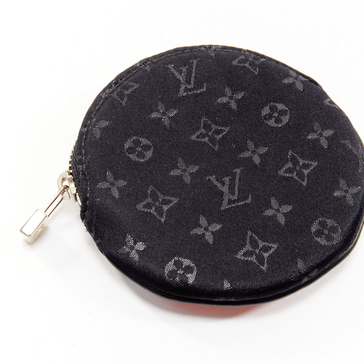 Louis Vuitton Apple Coin Pouch - Image 6
