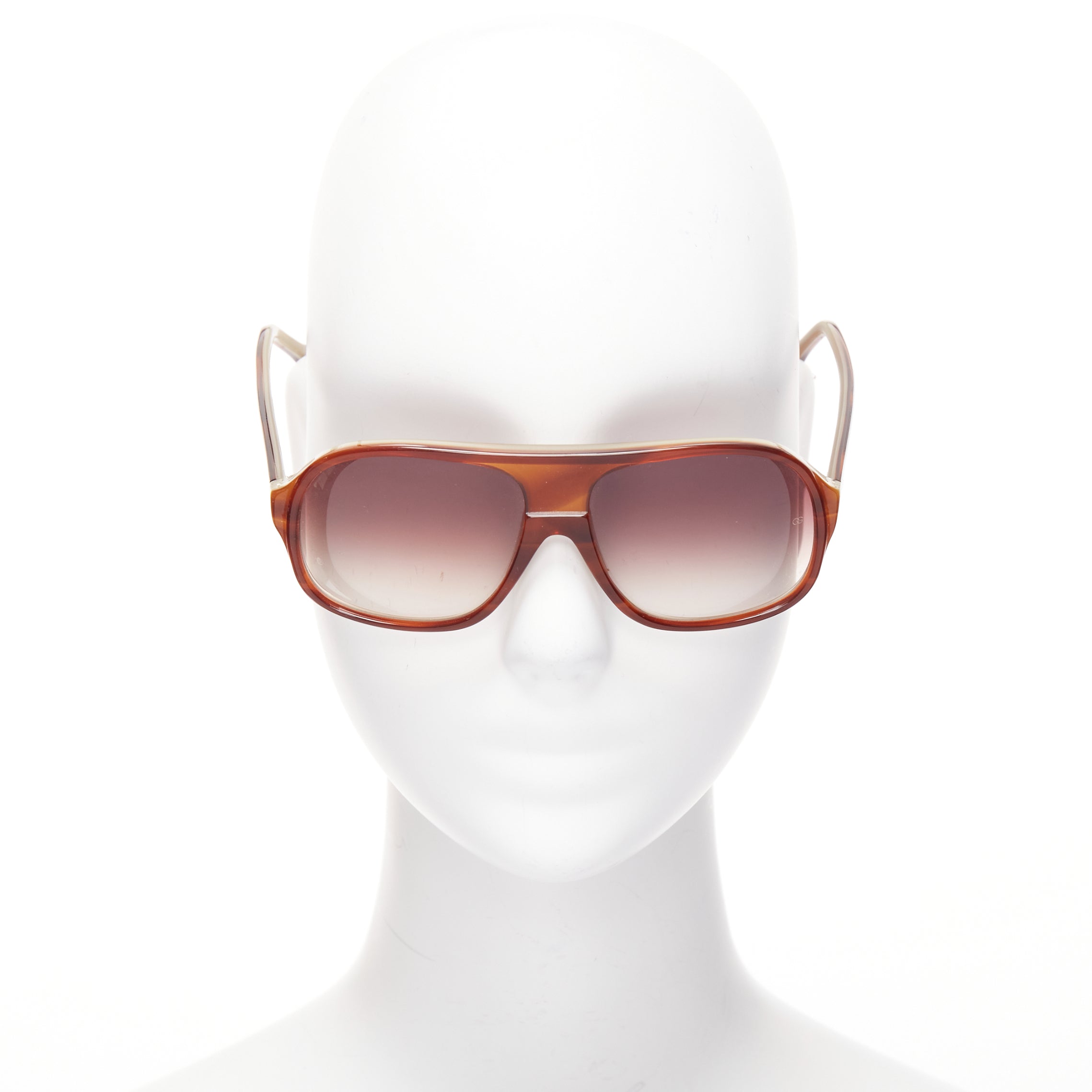 Unsigned / متعددة Carl