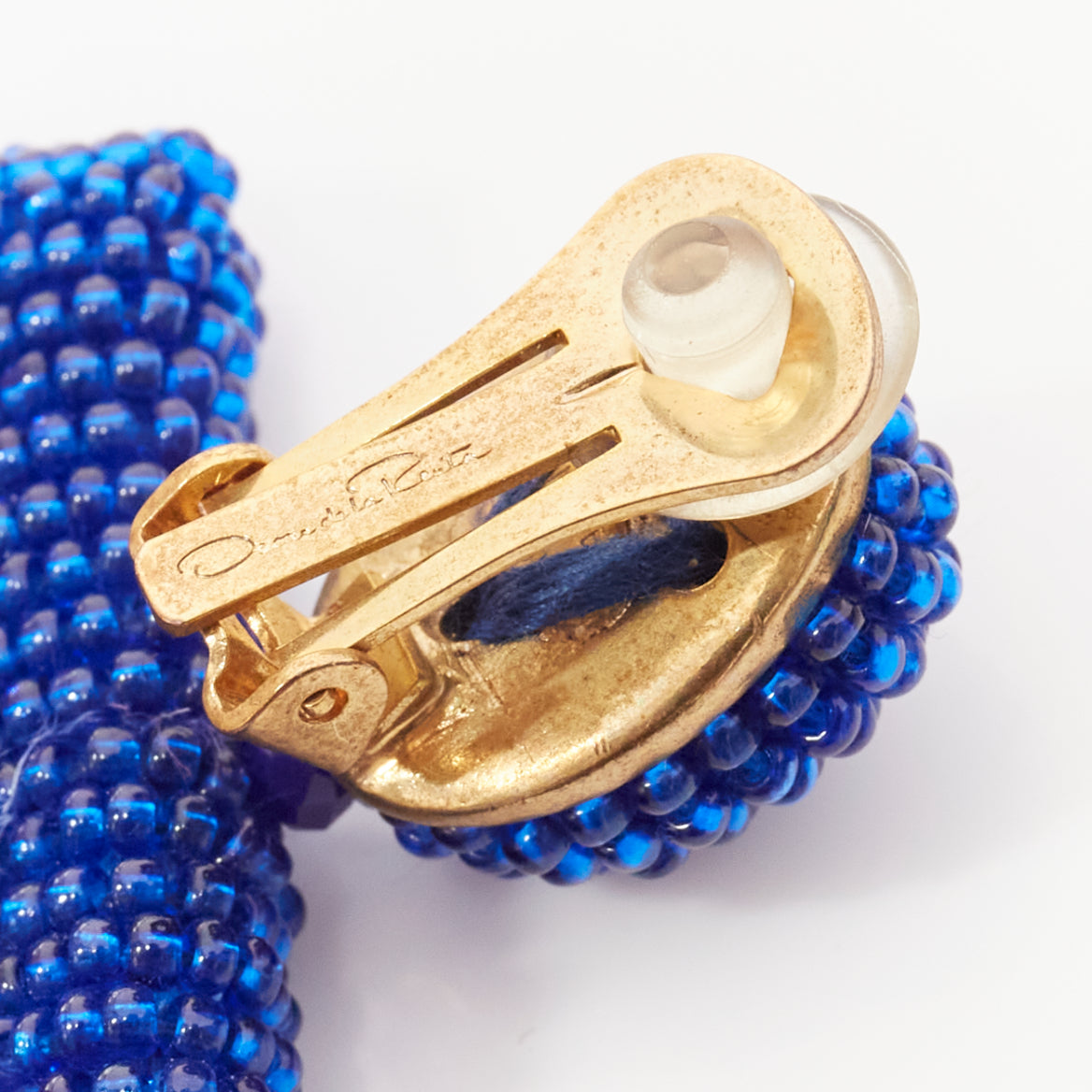 Oscar De La Renta Feather Beaded Earrings - Detail 1