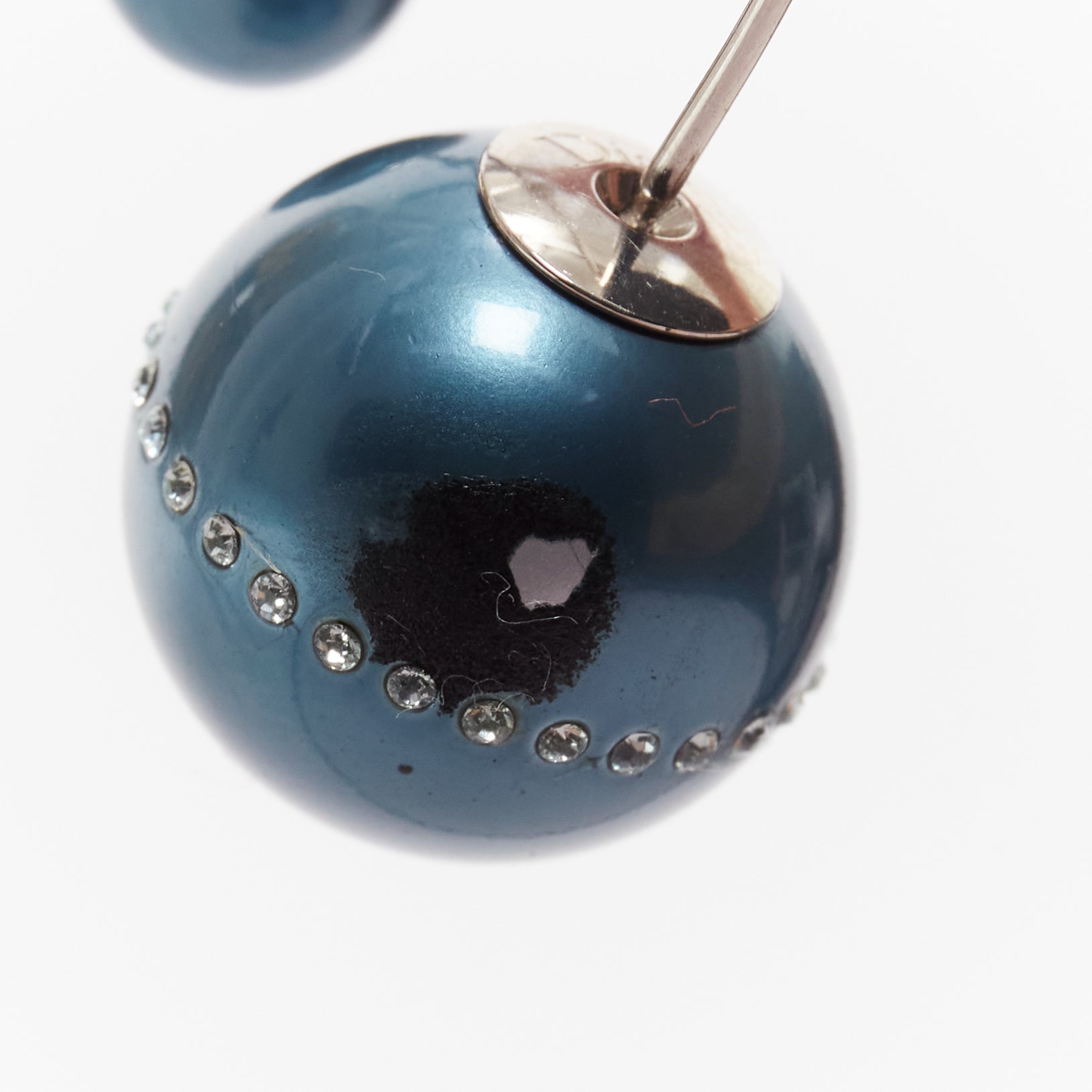 Dior Blue Pearl Earrings - Detail 1