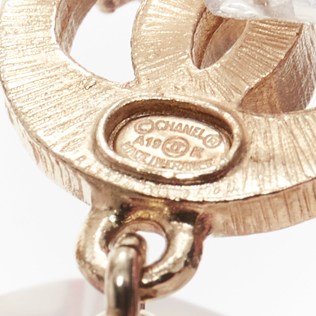 Chanel Encased Pearl Earrings - Detail 2