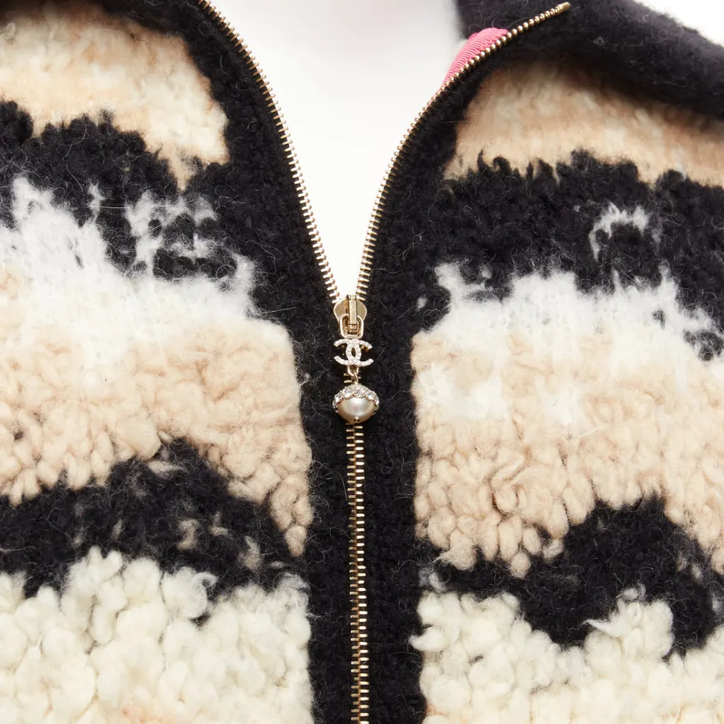 Chanel CC Pearl Bomber Beige Wool Never worn - Back View